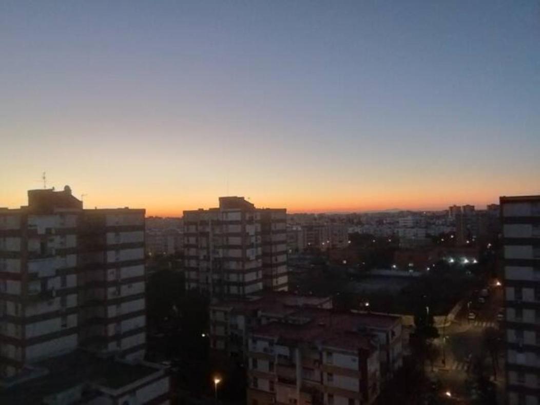 Habitaciones Privadas Con Cama Doble En Sevilla Екстер'єр фото