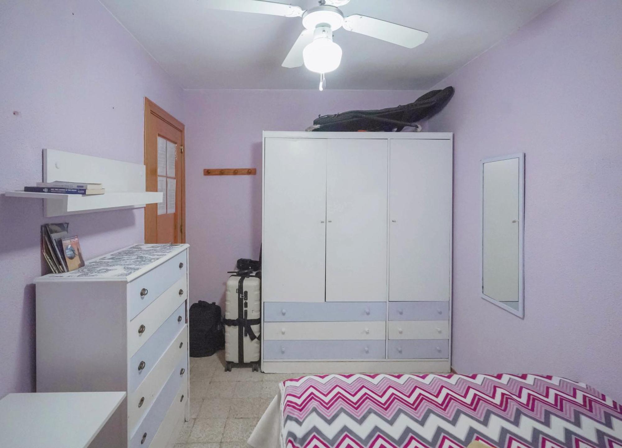 Habitaciones Privadas Con Cama Doble En Sevilla Екстер'єр фото