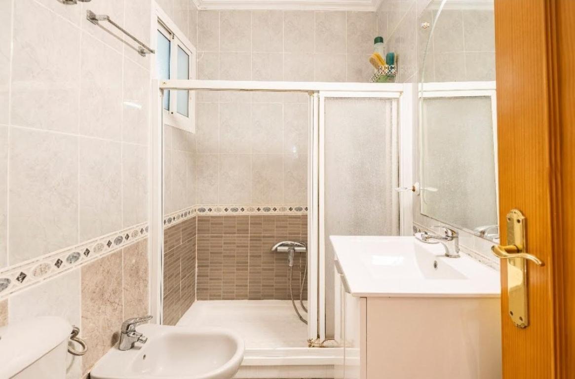 Habitaciones Privadas Con Cama Doble En Sevilla Екстер'єр фото